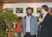 Pfr. Andreas Schultheis mit dem Vorsitzenden des Pfarrgemeinderates Michael Wolf. Im Pfarrsaal nach seinem Einführungsgottesdienst am 10.8.08