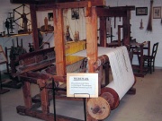Webstuhl im Heimatkeller