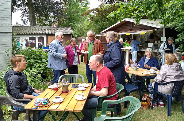 Datei:Stauden25 6.jpg