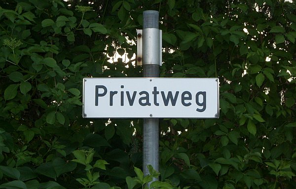 Privatweg.jpg