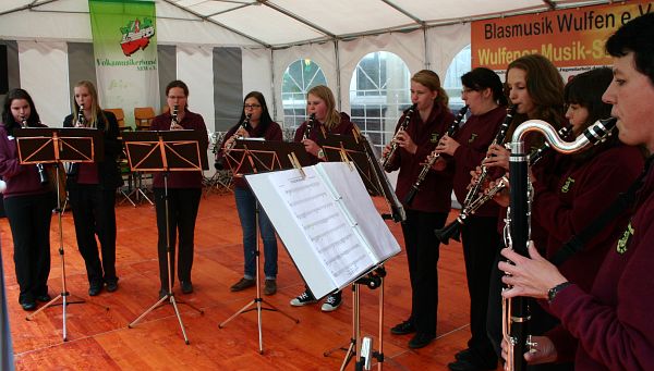 Datei:WMS 12 Zehn Klarinetten.jpg