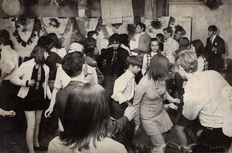 Datei:Party im IZ 27dez1969 B.jpg