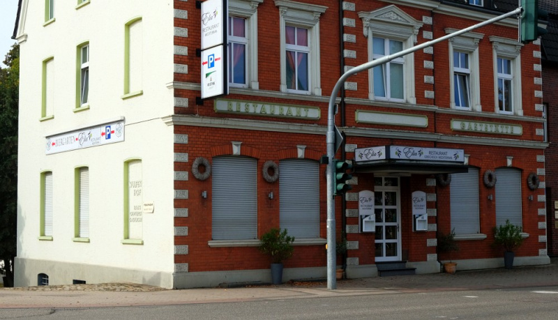 Datei:Elia geschlossen.jpg