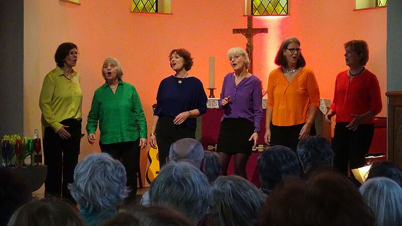 Datei:Good Weibs 4 gr.jpg