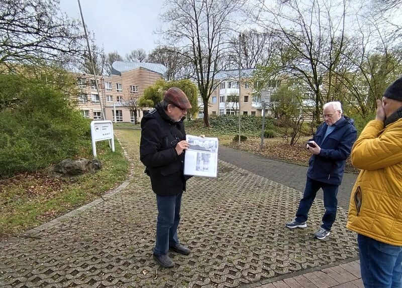 Datei:MARZAHN Führung Metastadt.jpg