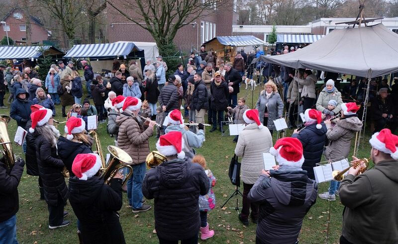 Datei:HV Adventszauber Blasmusik.jpg