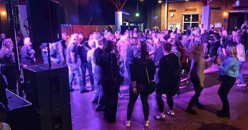 Datei:GREWER Abschlussparty Stadtjubiläum B.jpg